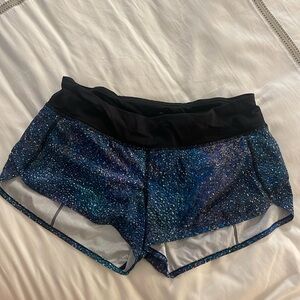 Lululemon speed sports, size 8, blue pattern